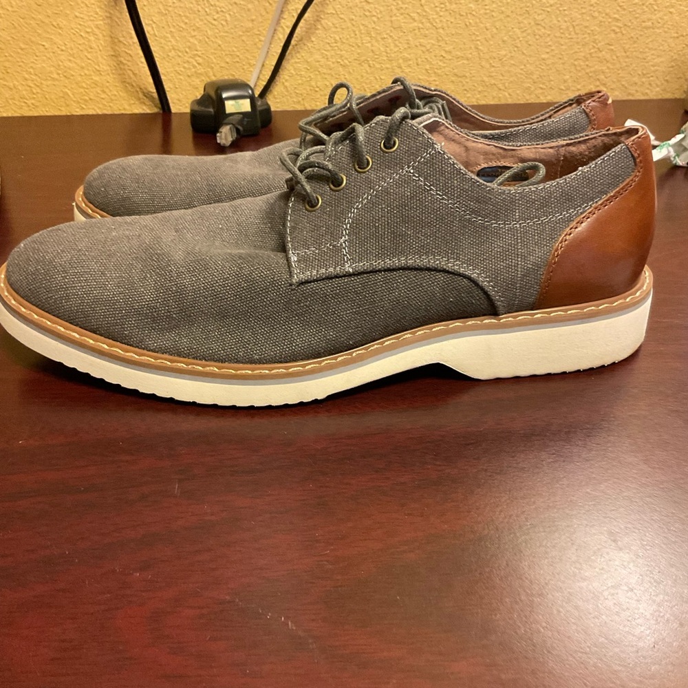 FLORSHEIM LOAFERS